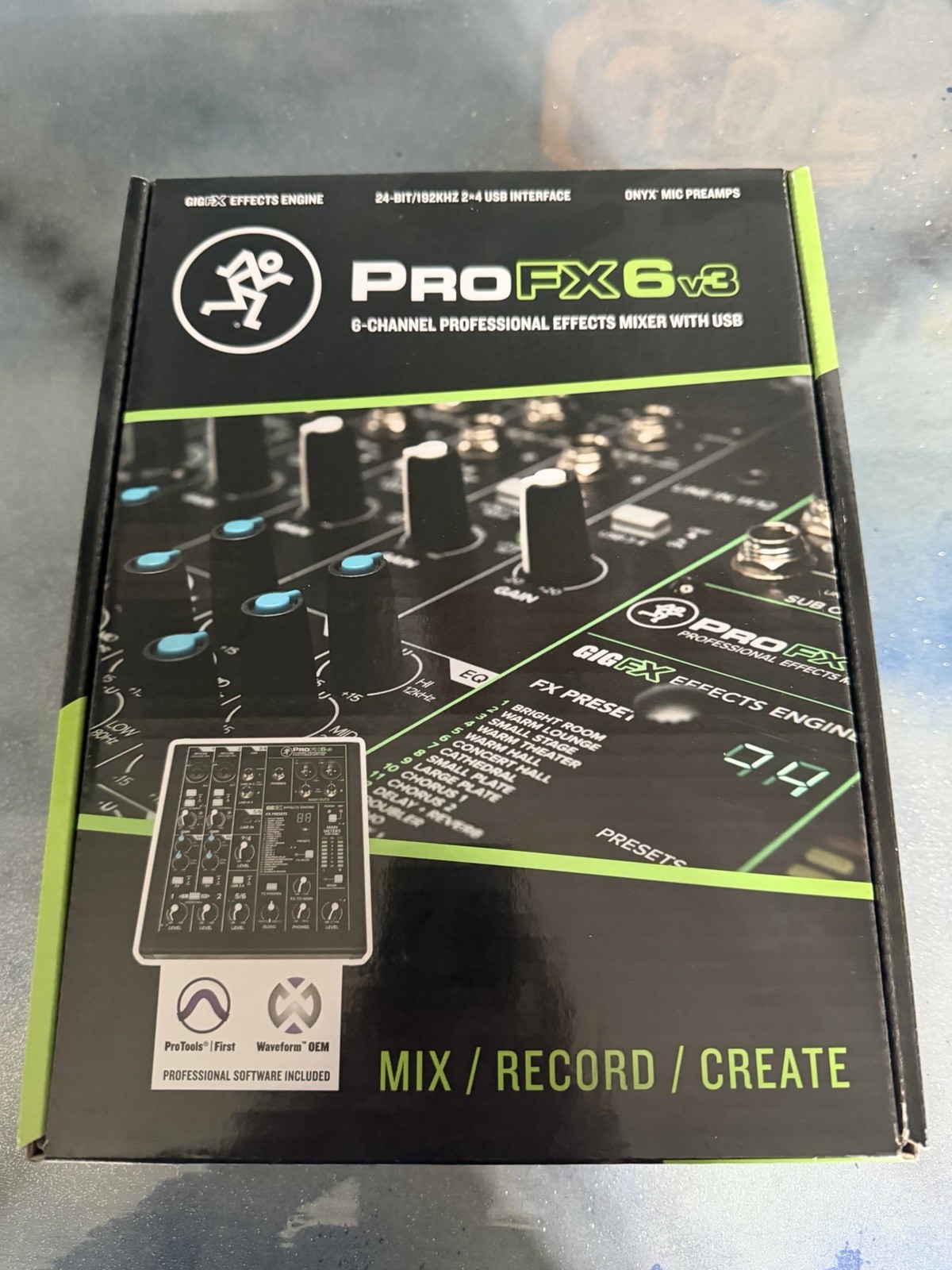 Mackie ProFX6v3 6-Channel Professional Effects Mixer with USB Audio Interface