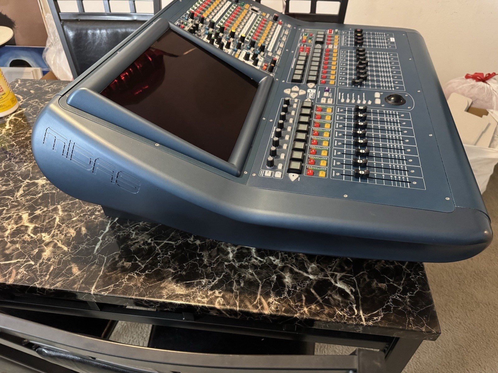MIDAS PRO2C Digital Mixing Console Touchscreen Display AES/EBU XLR Ethernet