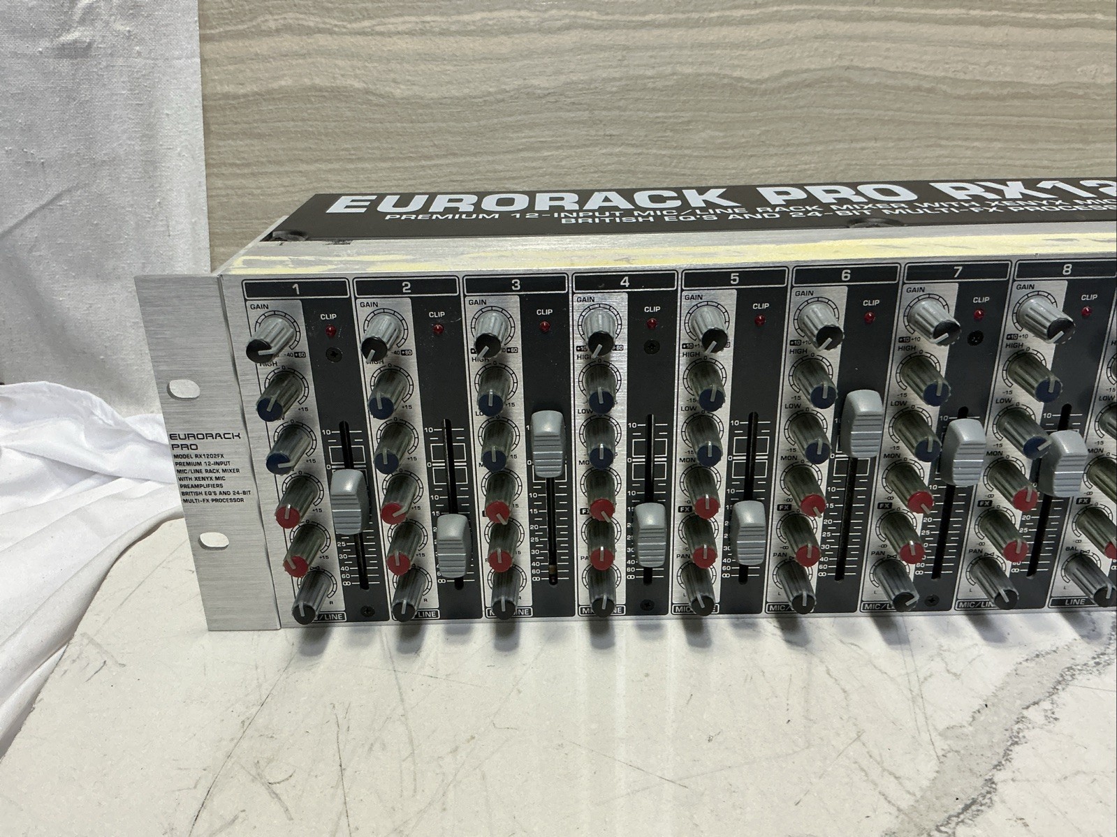 Behringer RX1202FX Eurorack Pro Rackmount 12-Input Mixer
