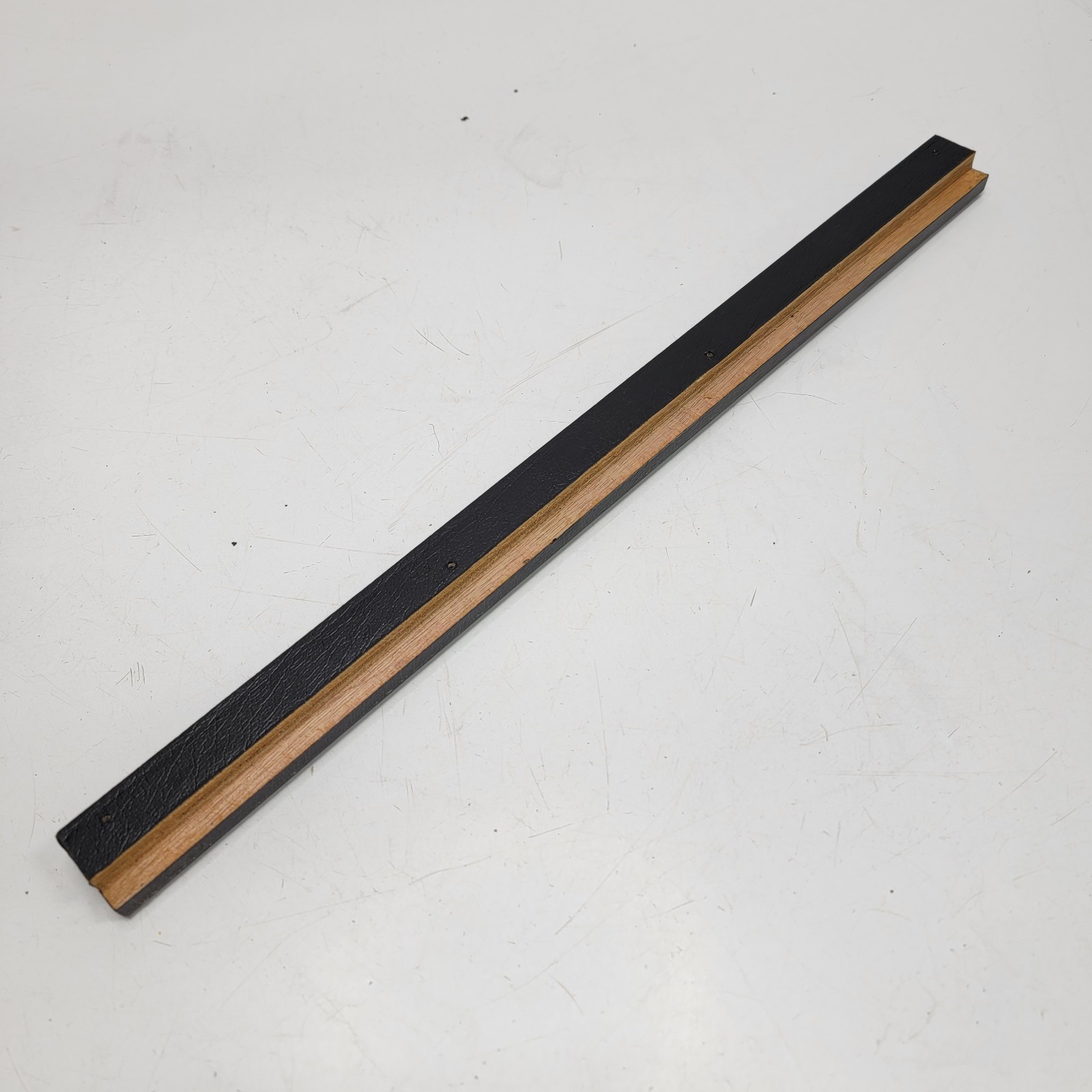 EXCELLENT ORIGINAL HAND/PALM Wooden Rest Piece – TOA Audio Mixing Console RX-5A