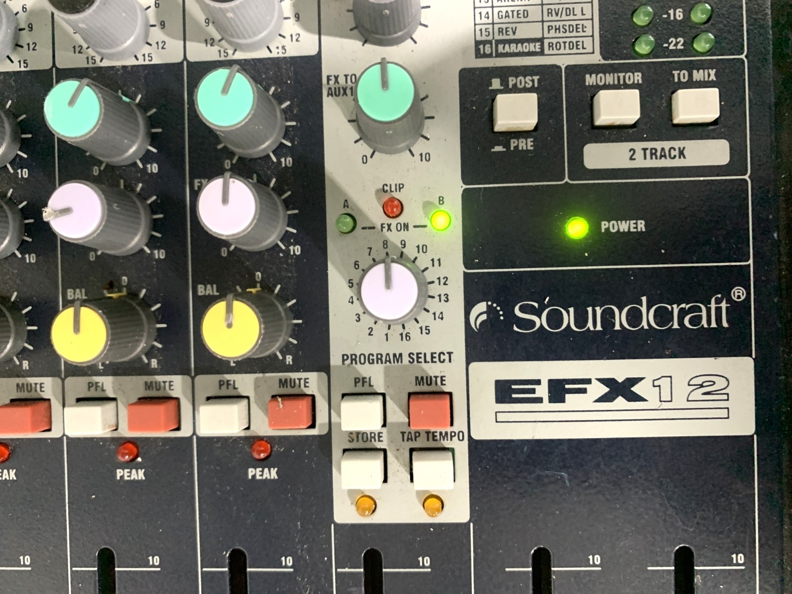 SoundCraft EFX12 12 Mono + 2 Stereo Ch Mixer w/ Lexicon Effects, Power Tested