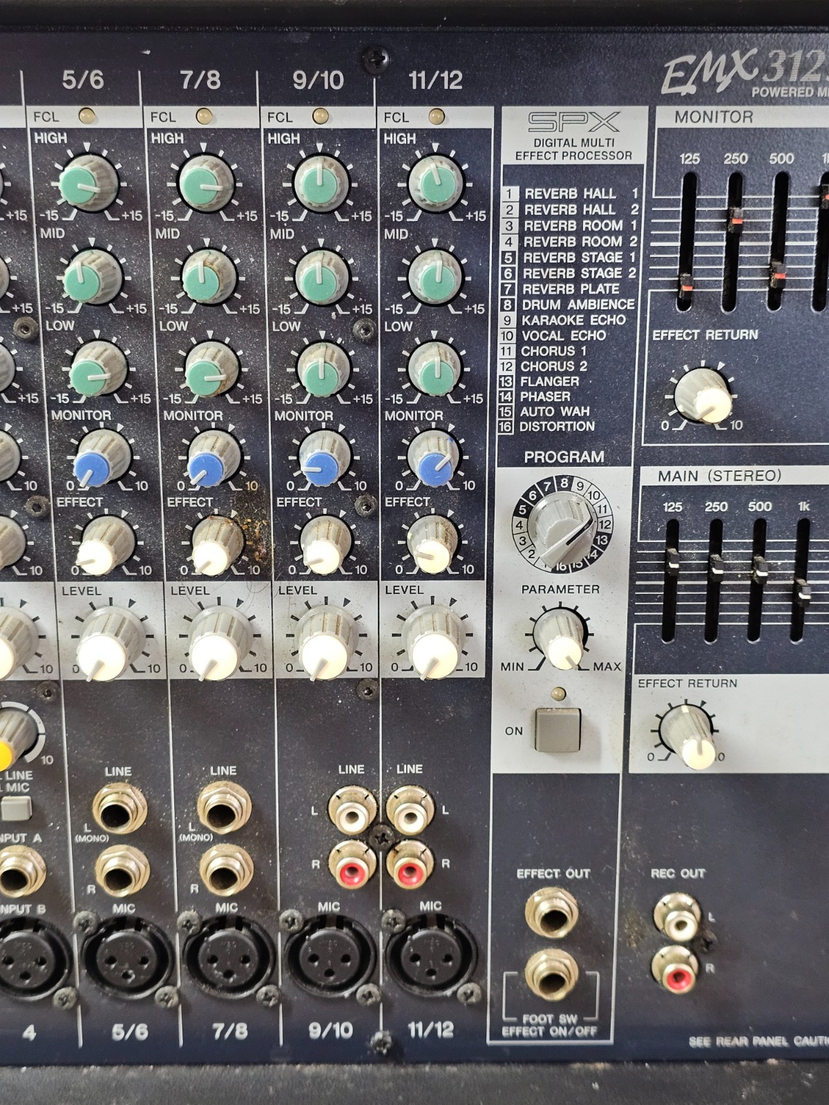Yamaha 12-Channel PA Powered Mixer EMX312SC 300 Watt Pre-owned