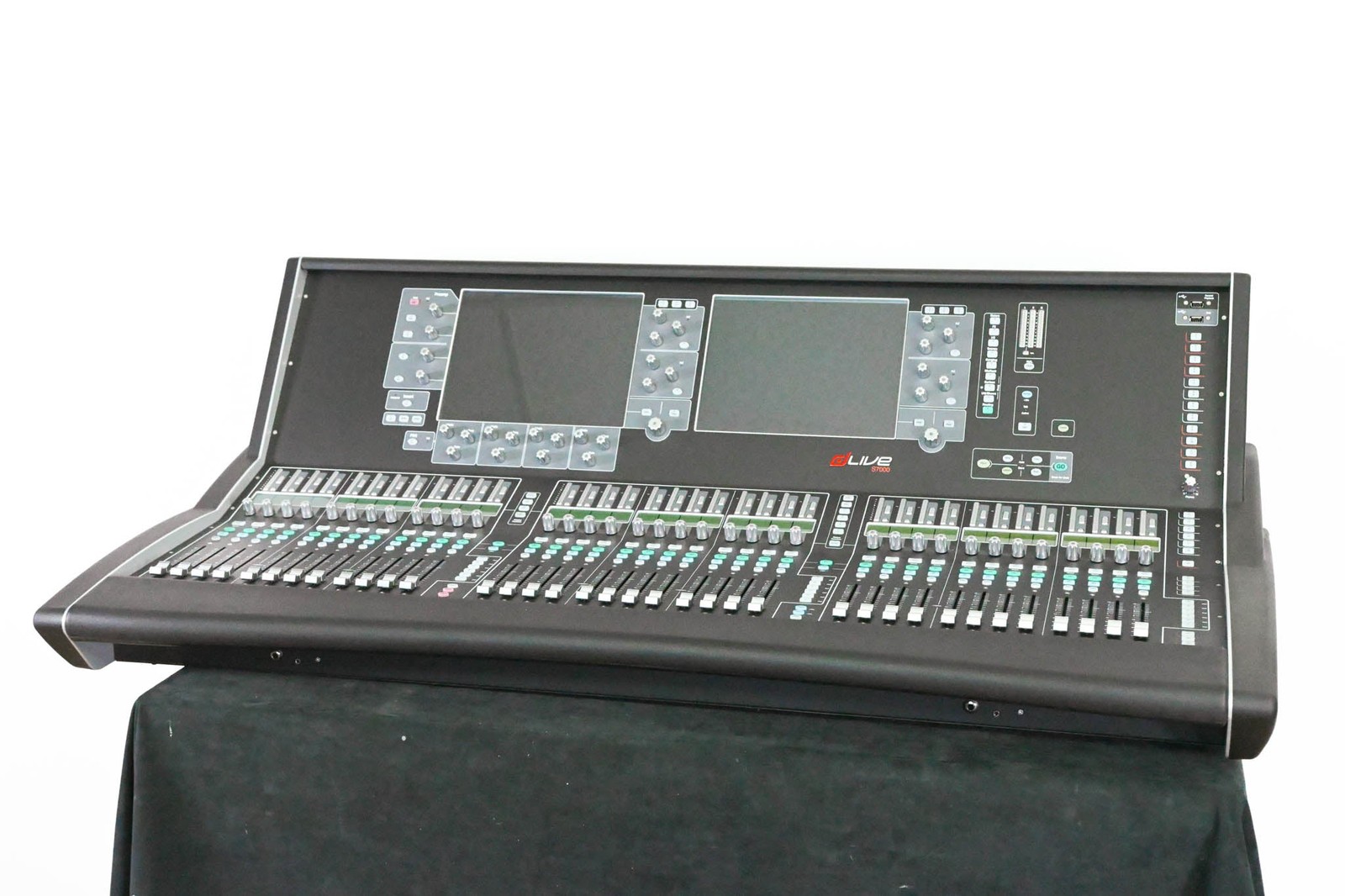 Allen & Heath dLive S7000 96-Channel Digital Mixing Surface CG012Y5